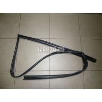 Уплотнитель стекла двери Nissan Murano (Z50) (2004 - 2008) 80330CA010