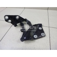 Петля капота правая VAG Touareg (2002 - 2010) 7L6823302A