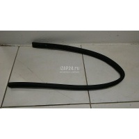 Уплотнитель капота Hyundai-Kia Tucson (2004 - 2010) 864352E000