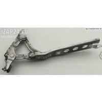 Петля (кронштейн) капота Правая Skoda Octavia mk2 (A5) 2006 1Z0823302C