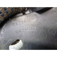 Решетка в бампер правая Mazda Mazda 3 (BK) (2002 - 2009) BN8V50C11