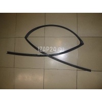 Уплотнитель стекла двери Toyota Auris (E15) (2006 - 2012) 6814212270