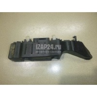 Кронштейн переднего бампера левый Hyundai-Kia Solaris (2010 - 2017) 865131R000