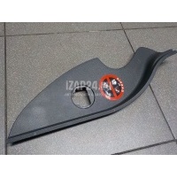 Накладка (кузов внутри) Hyundai-Kia Carens (2006 - 2012) 847661D100WK