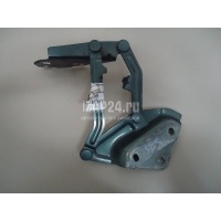 Петля капота левая VAG Touareg (2002 - 2010) 7L6823301B