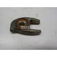 Кронштейн форсунки Clio IV 2012 - 8200433867
