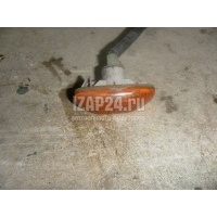 Повторитель на крыло желтый Nissan Primera WP11E (1998 - 2001) 261609F000