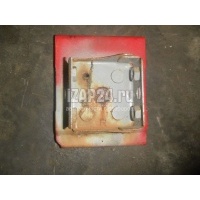 Кронштейн усилителя переднего бампера правый Mazda MPV II (LW) (1999 - 2006) LC625312YA