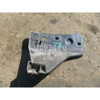 Кронштейн переднего бампера левый VAG Allroad quattro (2000 - 2005) 4Z7807283A