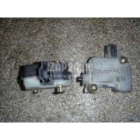 Активатор замка багажника Land Rover Range Rover III (LM) (2002 - 2012) CWC000140