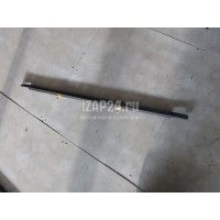 Накладка стекла заднего правого Hyundai-Kia Trajet (2000 - 2009) 832203A000