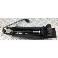 Домкрат Audi A3 8P (2003-2012) 2005 1K0011031C