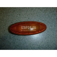 Повторитель на крыло желтый Mazda B-серия (UN) (1999 - 2006) UH8151121