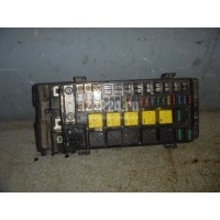 Блок предохранителей Land Rover Discovery II (1998 - 2004) YQE103800