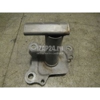 Кронштейн усилителя переднего бампера правый VAG TT(8N) (1998 - 2006) 8N0807134