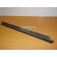 Накладка стекла заднего левого VAG 80/90 [B4] (1991 - 1995) 893839477D01C
