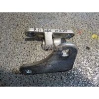 Петля двери передней правой верхняя Mercedes Benz W220 (1998 - 2005) 2207200637