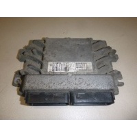 Блок управления двигателем Renault Logan (2005 - 2014) 8200483732