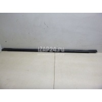 Накладка стекла заднего правого Hyundai-Kia Trajet (2000 - 2009) 832203A000