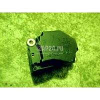 Моторчик заслонки отопителя Volvo XC90 (2002 - 2015)  31101060