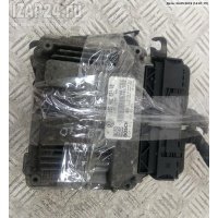 Блок управления двигателем (ДВС) Skoda Octavia mk2 (A5) 2006 03G906021GD