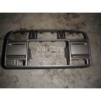 Консоль Nissan X-Trail (T30) (2001 - 2006) 682608H910