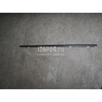 Накладка стекла переднего правого Hyundai-Kia i30 (2007 - 2012) 822202L000