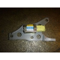 Датчик AIR BAG Toyota Camry V30 (2001 - 2006) 8983033100
