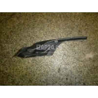 Накладка лобового стекла правая Mazda CX 7 (2007 - 2012) EG2151PB1F