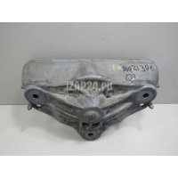 Кронштейн амортизатора VAG Touareg (2002 - 2010) 7L0412391E