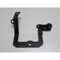 Кронштейн (сопут. товар) Toyota Highlander II (2007 - 2013) 8271548A20