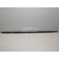 Накладка стекла переднего правого Toyota CorollaVerso (2004 - 2009) 75710-64010