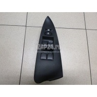 Блок управления стеклоподъемниками Toyota Auris (E15) (2006 - 2012) 8482052270
