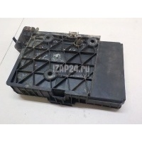 Крепление АКБ (корпус/подставка) Renault Megane II (2003 - 2009) 8200166032