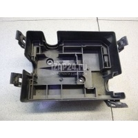 Корпус блока предохранителей Hyundai-Kia Carens (2002 - 2006) 0K2FA67JB3