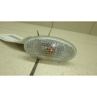 Повторитель на крыло белый Mazda Mazda 2 (DE) (2007 - 2014) GJ6A51120E