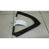 Уплотнитель форточки левой Toyota IS 250/350 (2005 - 2013) 6818953030