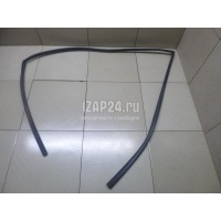 Уплотнитель стекла двери Toyota RAV 4 (2006 - 2013) 6814142090