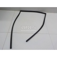 Уплотнитель стекла двери Toyota LX 470 (1998 - 2007) 6814260042