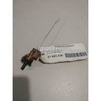 Выключатель концевой Renault Clio II/Symbol (1998 - 2008) 7700427640
