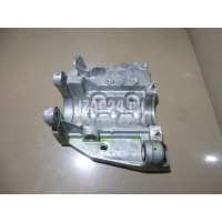 Кронштейн промежуточного вала Land Rover Discovery Sport (2014 - ) LR072042