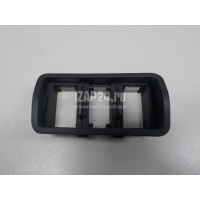 Накладка декоративная Hyundai-Kia Solaris (2010 - 2017) 933104L100RY
