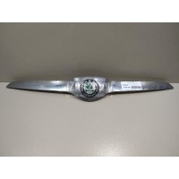 Молдинг капота VAG Yeti (2009 - ) 5L0853633