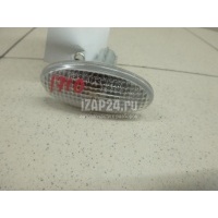 Повторитель на крыло белый Mazda Mazda 2 (DE) (2007 - 2014) GJ6A51120C