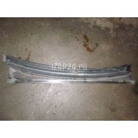 Решетка стеклооч. (планка под лобовое стекло) Ford Ranger (2006 - 2012) 1461628