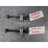 Ограничитель двери Ford Fiesta (2001 - 2008) 1474246