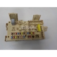 Блок предохранителей Toyota Avensis II (2003 - 2008) 8273005050