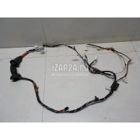 Проводка (коса) Toyota Camry V40 (2006 - 2011) 8215106600