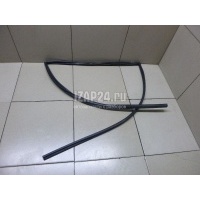 Уплотнитель стекла двери Toyota Land Cruiser (120)-Prado (2002 - 2009) 6814260050