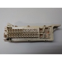 Блок предохранителей Mazda MPV II (LW) (1999 - 2006) LC6266730E